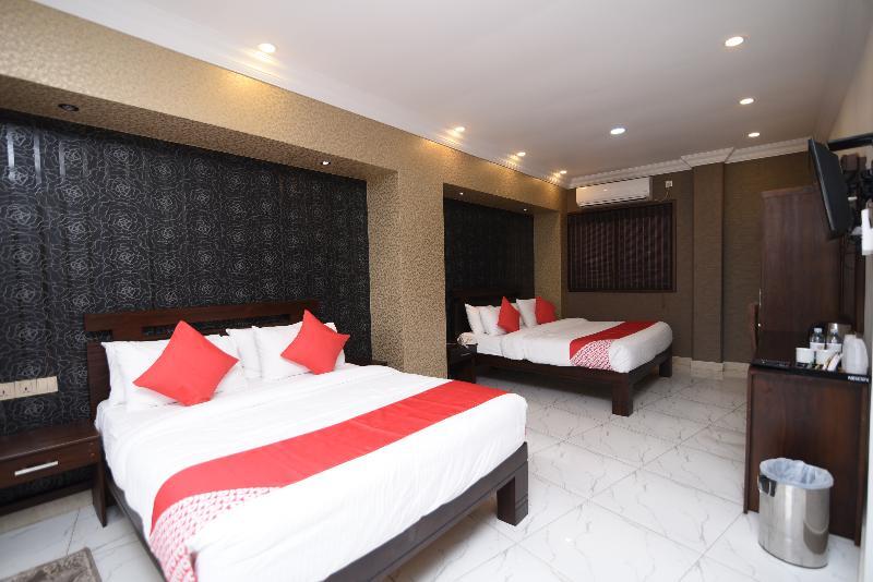 Oyo 256 Subash Hotel Jaffna Exterior foto